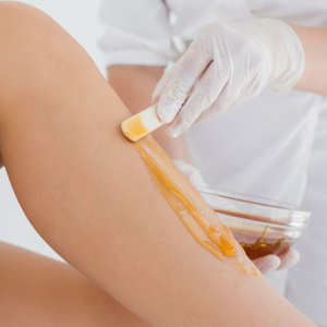 Darshi Beauty | Pack of 100 Wooden Waxing Spatulas Wax Applicator Sticks/Tongue for Hair Removal